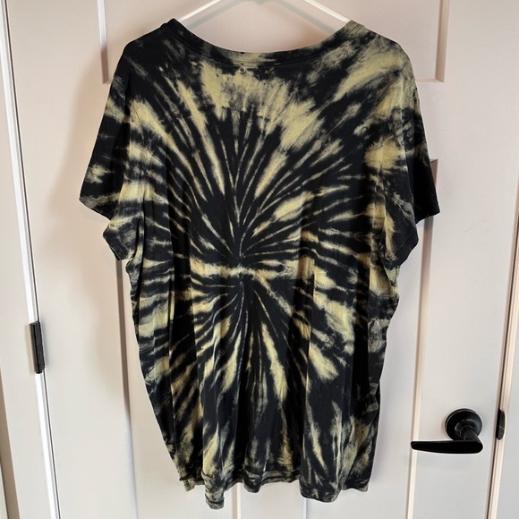 Metallica Tie Dyed Tee - Picture 3 of 5